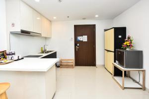 LOVINA 6-12 at Harbour Bay Residences