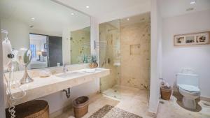 Elements Garden House 21 condo