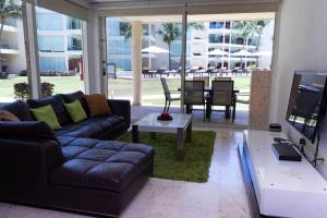 Elements Garden House 6 condo