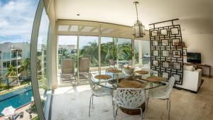 Elements Penthouse 5 condo