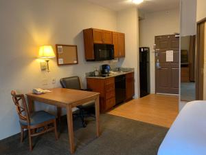 Studio Suite room in Candlewood Suites Jonesboro an IHG Hotel