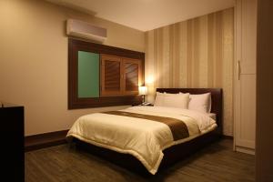 Hill House Seoul Myeongdong