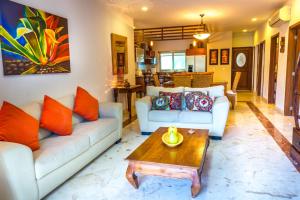 Paseo del Sol Coral B 206 condo