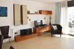 Three-Bedroom Apartment room in At035 costa fina