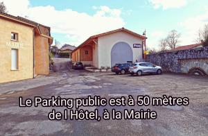 Hotels Logis Hotel Restaurant LA BARGUILLERE : Chambre Quadruple Standard