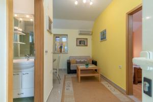 Apartment Roko Trogir-Ljubitovica