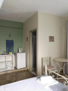 Vrohaki Studios & Rooms Paros Greece