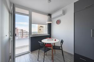 ABOVE THE SEA apartment