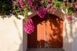 Aquaria Villa Santorini Greece