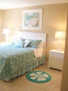 1 Mi to Shelter Cove Hilton Head Resort Condo!