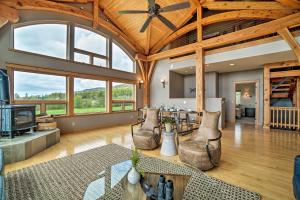 Home with Kachemak Bay View - 5 Miles to Downtown!