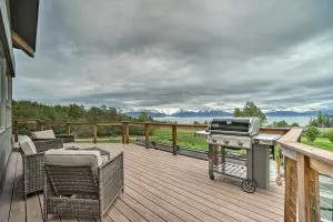 Home with Kachemak Bay View - 5 Miles to Downtown! - Fritz Creek