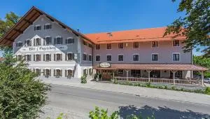 Hotel Wirt z´ Engelsberg - Unterneukirchen