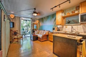 Great Location Downtown Kailua Kona, Beach and Pool