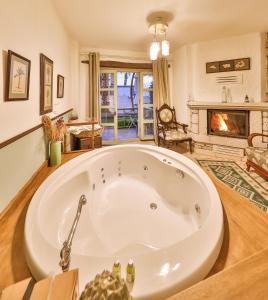 Palas Alaçatı - Adult Only