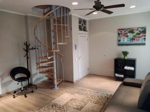 Family or Group Apartment in Green Center