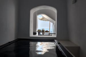 Nefeles Luxury Suites Santorini Greece