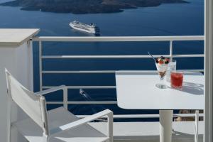 Nefeles Luxury Suites Santorini Greece