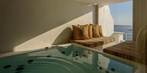 Nefeles Luxury Suites Santorini Greece