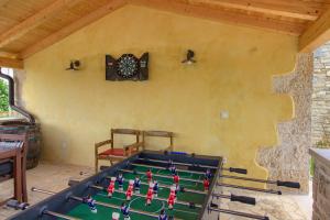 Istrian villa Orbanići with private pool for up to 12 persons