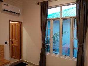 Dhonveli Inn