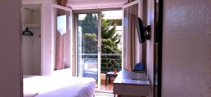 Hotels Hotel Bellevue Cannes : photos des chambres