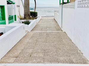 Canaryislandshost l Brisa del Atlántico