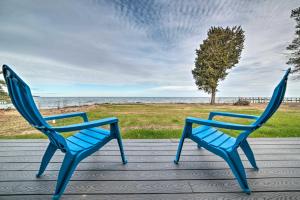 Waterfront Scotland Beach Retreat w Private Beach