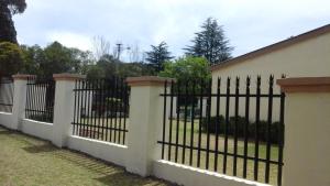 Kwa-Dlamathe Guesthouse