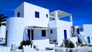 Nicos Studios & Apartments Paros Greece