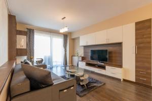 Modern Downtown Apartment