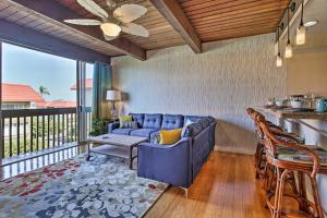 Kona Condo with View, Walk to Beach and Restaurants