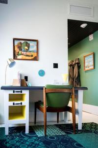 Drake Devonshire and Motor Inn