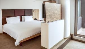 Hotel Viaggio Teleport City Suites