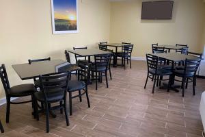 Days Inn by Wyndham AtlantaSouthlakeMorrow