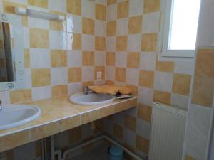 Appartements logis SAINT AUSTREMOINE : photos des chambres