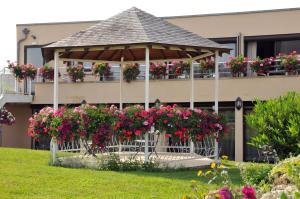 Hotels Logis Hostellerie Du Mont Aime : photos des chambres