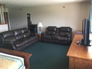Cassville Four Seasons Inn & Suites