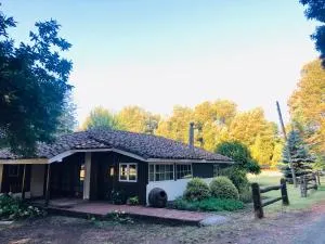 Cabaña Los Castaños Uriflor - 洛斯安赫莱斯