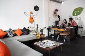 Green Sleep Hostel
