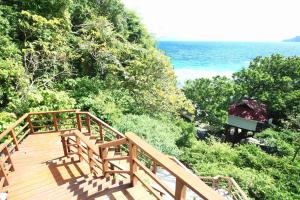 Matinloc Island Resort