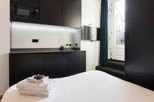 City centre studio canal belt