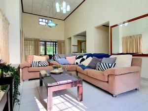 Melaka Afamosa Villa with Private Pool for 10 pax