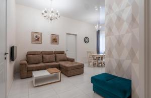 SWEET HOME 7 at Freedom Square