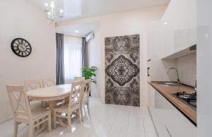 SWEET HOME 7 at Freedom Square