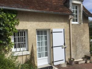 Maisons d'hotes Maison d Hotes La Petite Jucherie : Chambre Double avec Salle de Bains Privative Extérieure