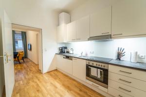 josefs home I Maxi Apartment I near UNO, VIC