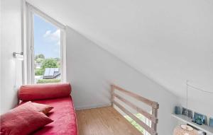 3 Bedroom Lovely Home In Hejls