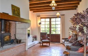 Maisons de vacances Beautiful Home In Durfort Lacapelette With Internet, Private Swimming Pool And Outdoor Swimming Pool : photos des chambres