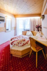 Small Double Room room in Alpenheim Simone